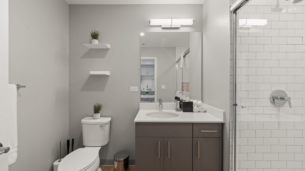 Photo of Bathroom in River North
