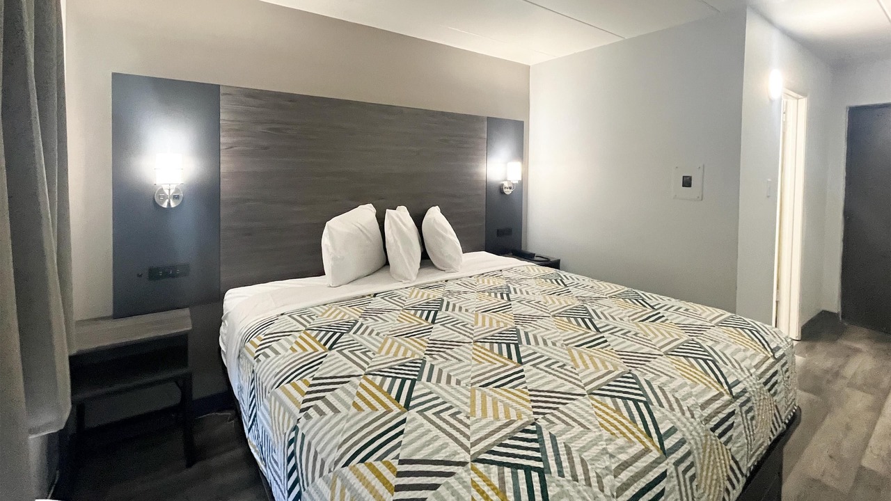 Photo of Bedroom in Washington Heights