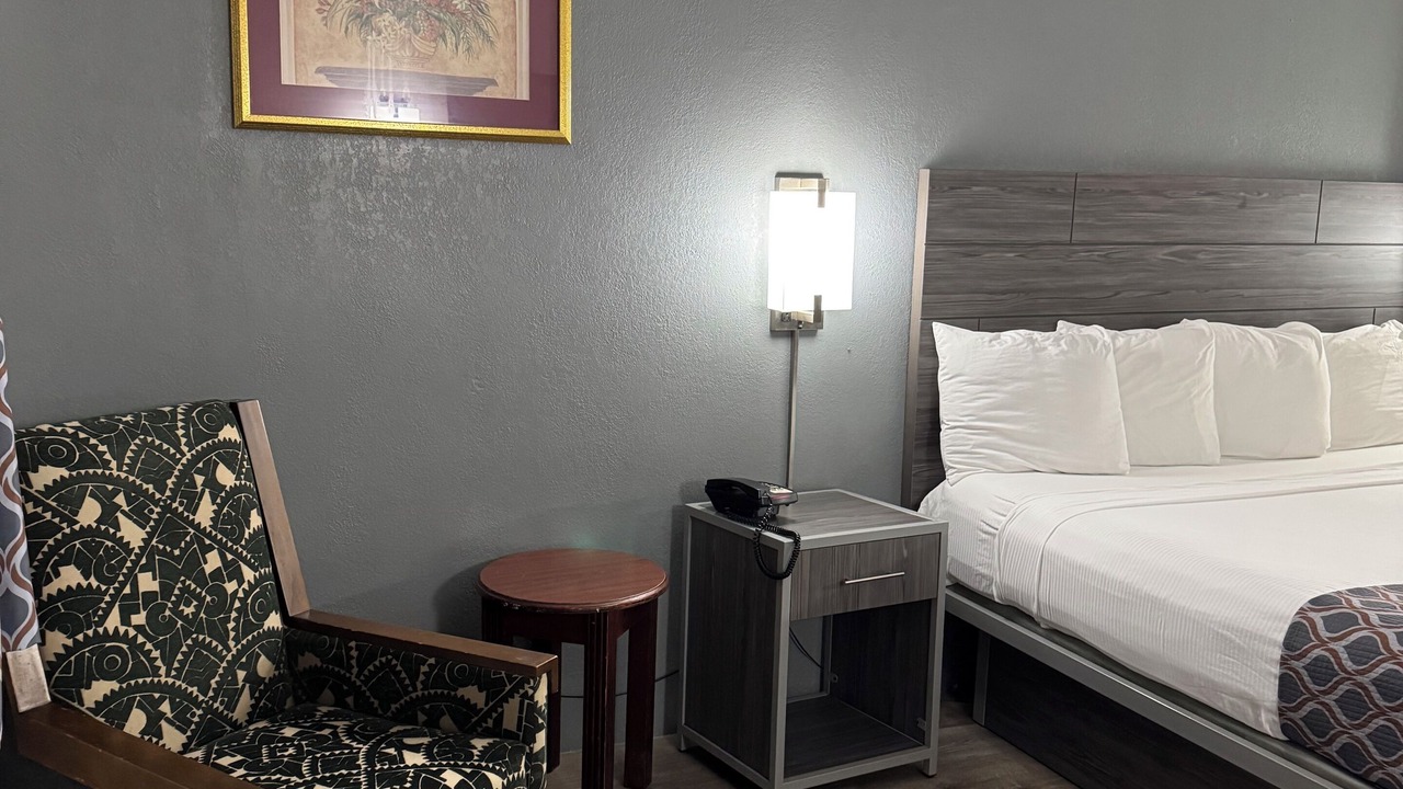 Photo of Bedroom in Chicago Ridge