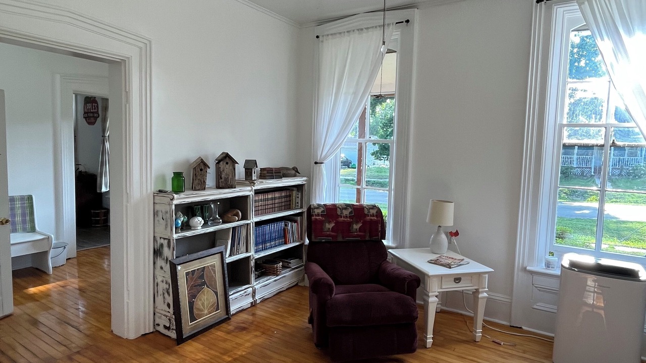 Photo of Livingroom in Winchester