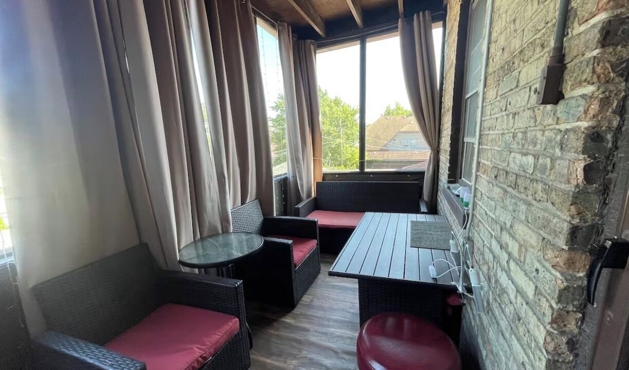Photo of Livingroom in Blue Island