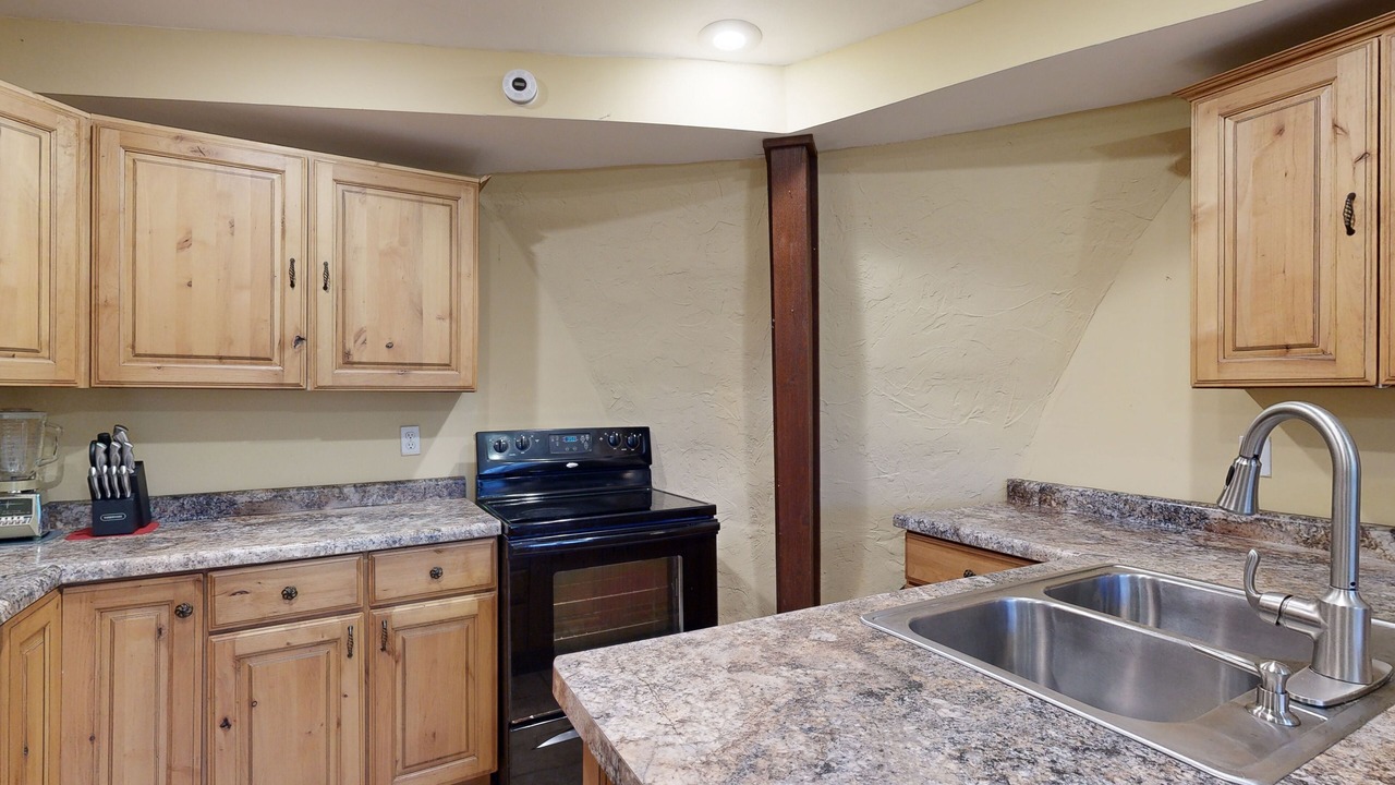 Photo of Kitchen in Banner