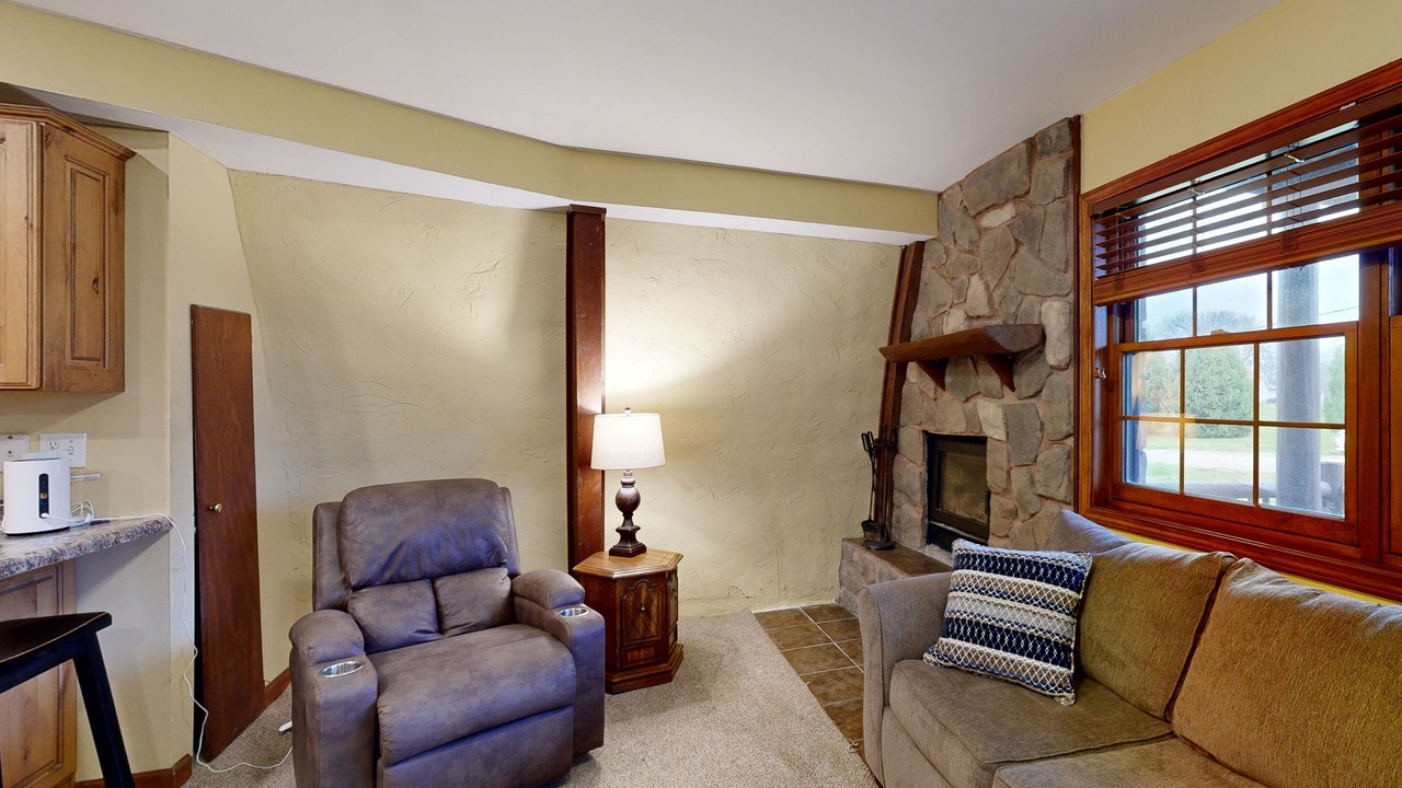 Photo of Livingroom in Banner