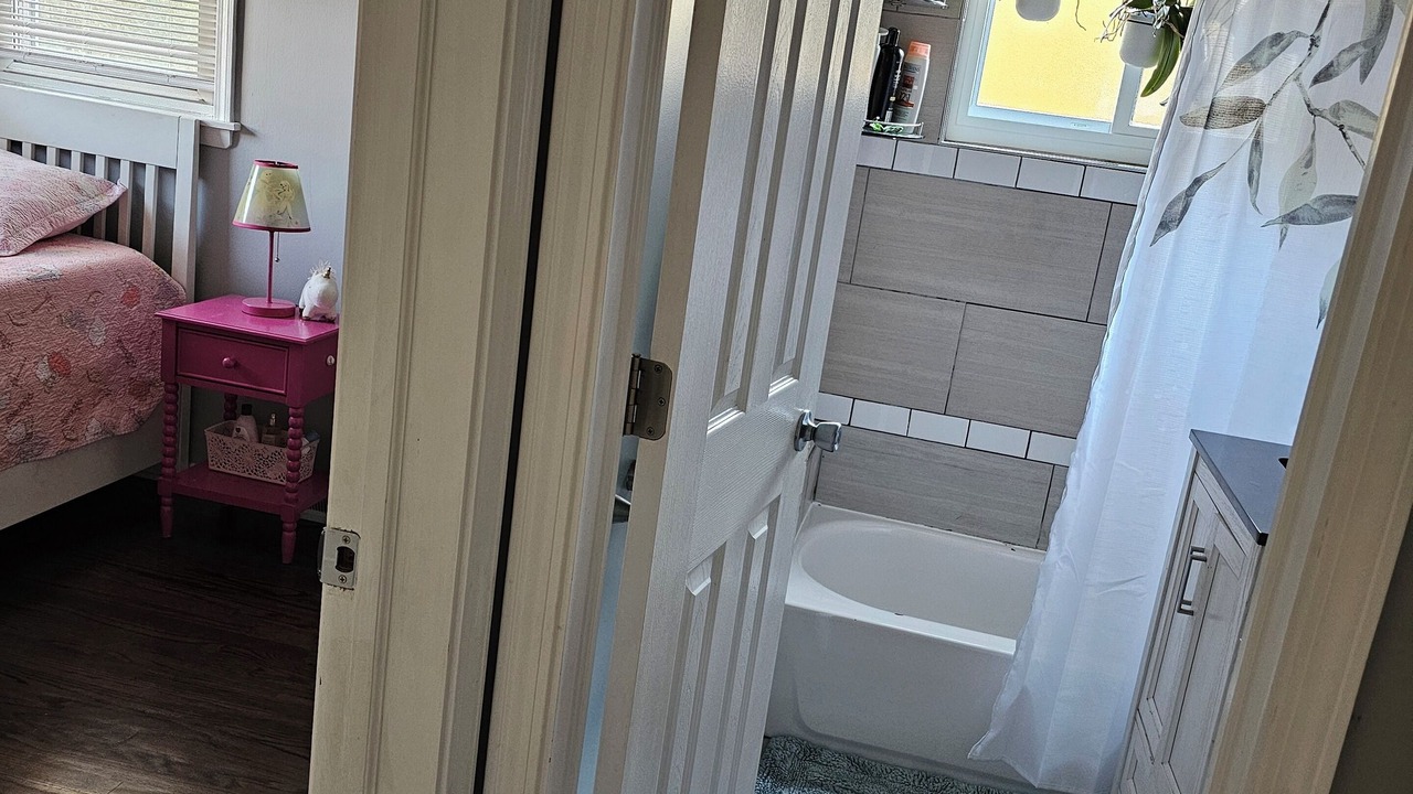 Photo of Bedroom in East Side