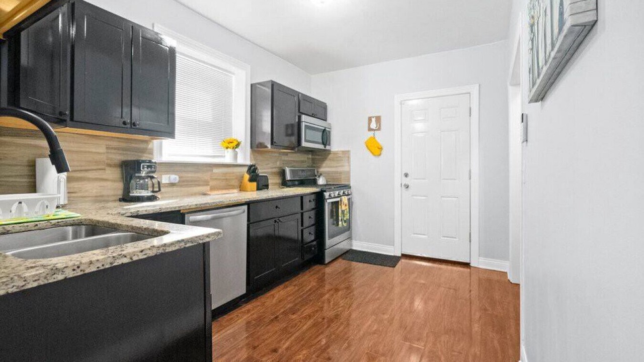 Photo of Kitchen in Greater Grand Crossing