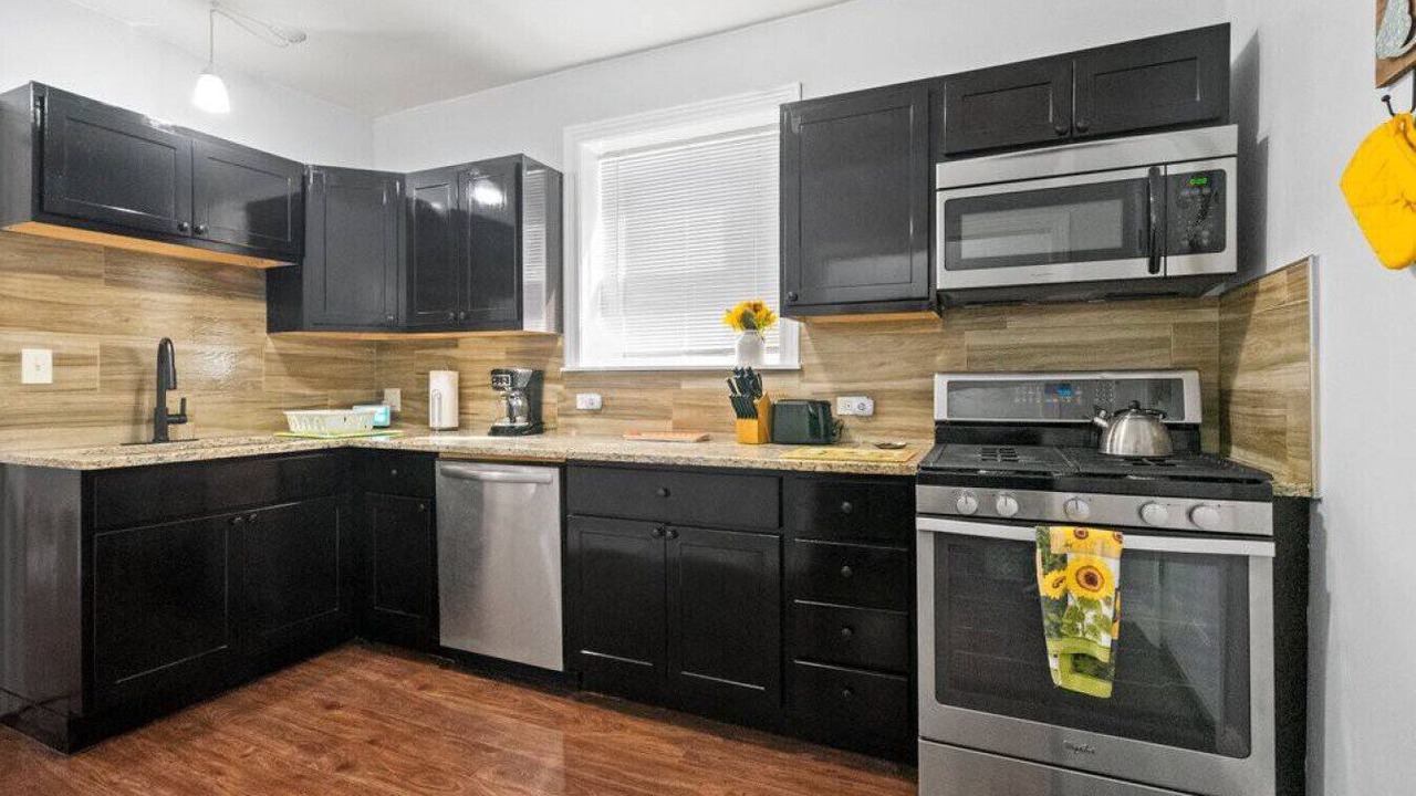Photo of Kitchen in Greater Grand Crossing