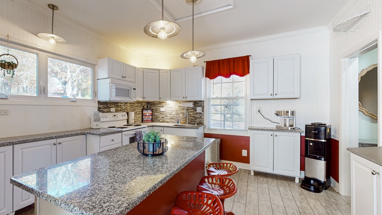 Photo of Kitchen in Holcomb