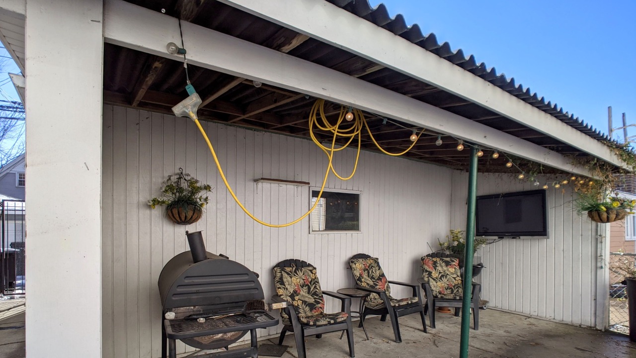Photo of Patio Balcony in North Center