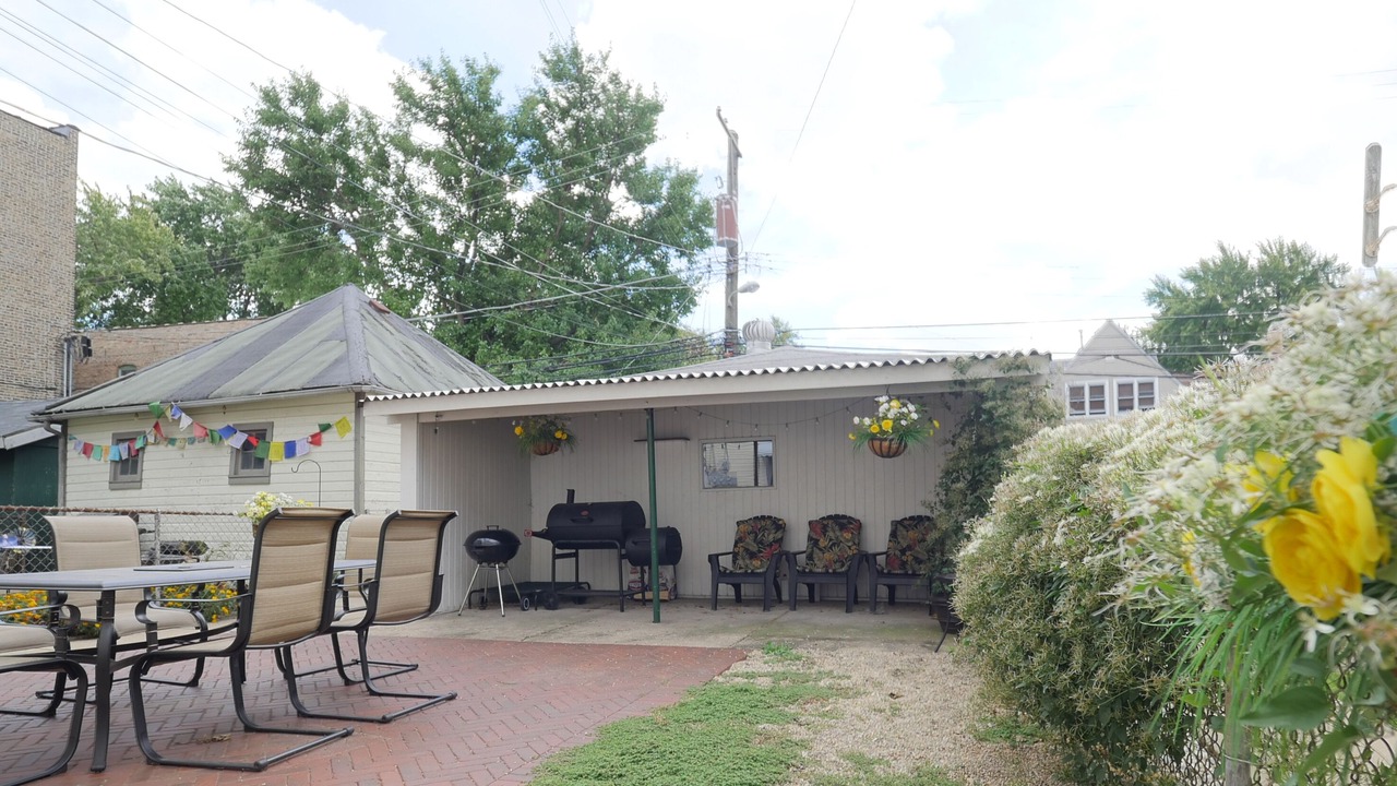 Photo of Outdoor in North Center