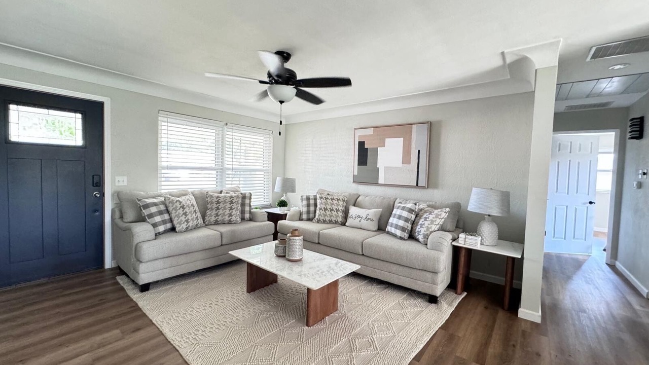 Photo of Livingroom in Fairview Heights