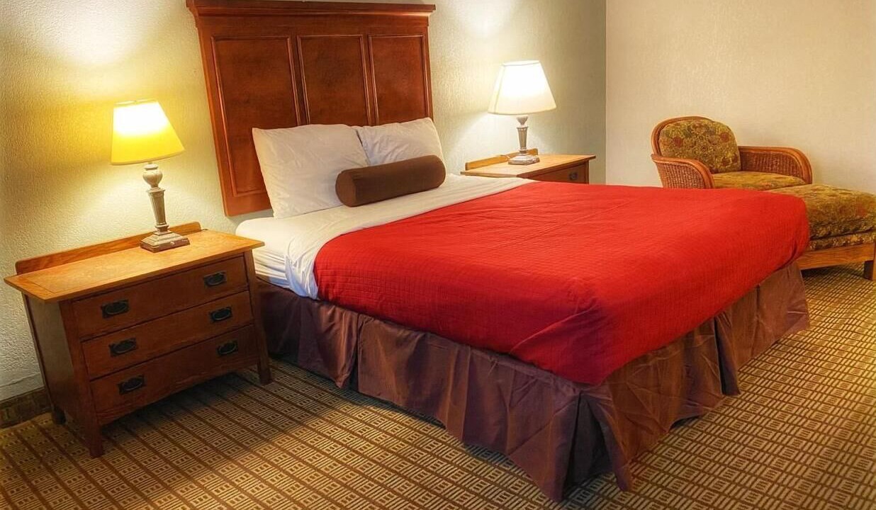 Photo of Bedroom in Galesburg