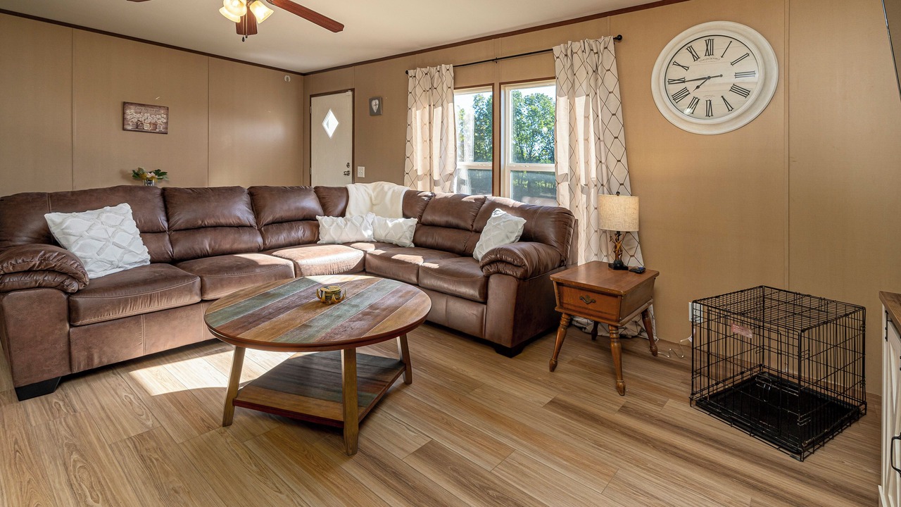 Photo of Livingroom in Ozark