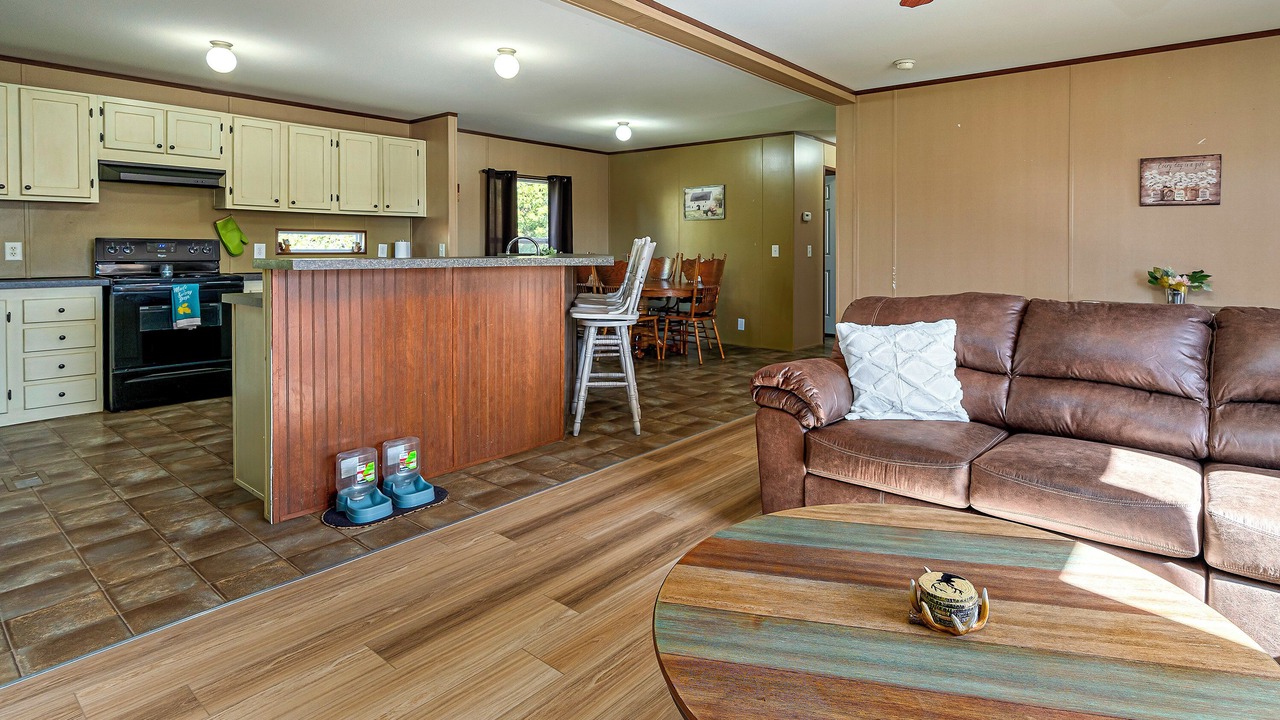 Photo of Livingroom in Ozark