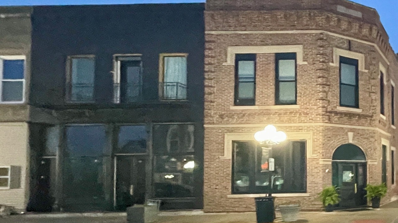 Photo of Others in Le Roy