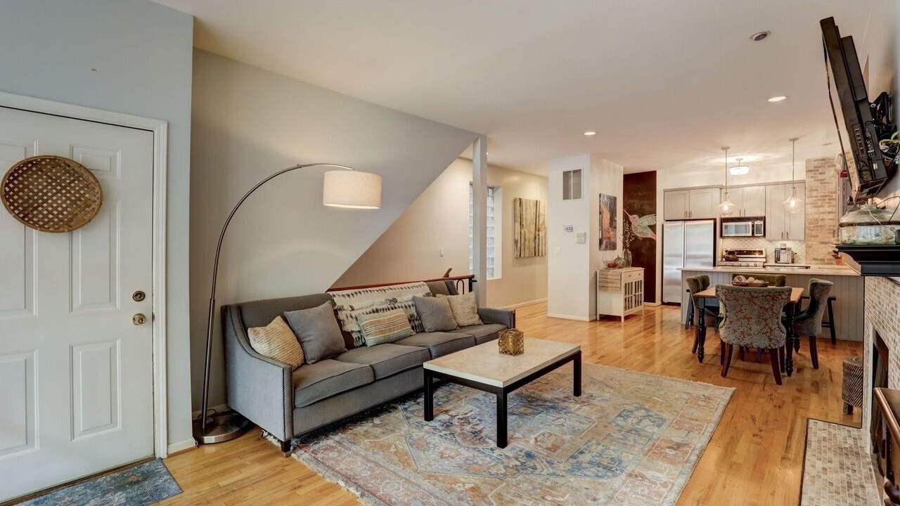 Photo of Livingroom in Wicker Park
