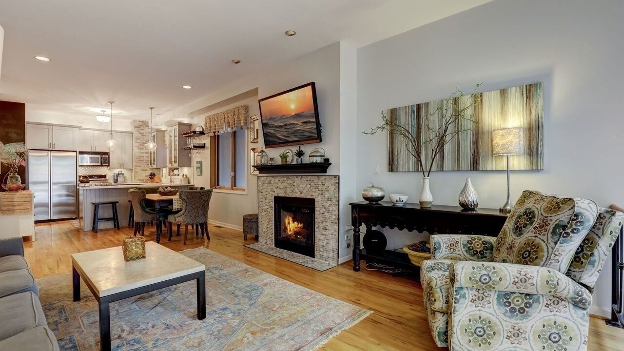 Photo of Livingroom in Wicker Park
