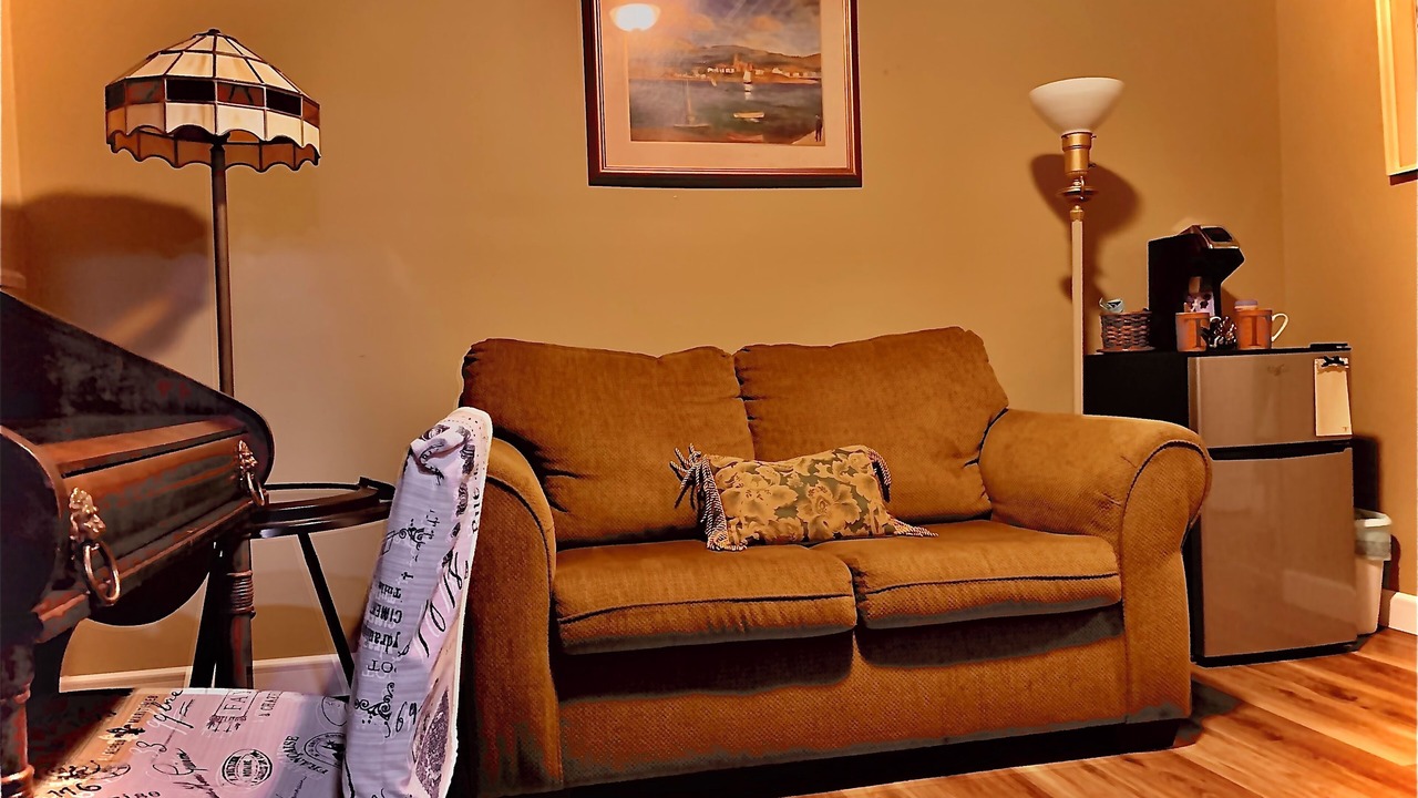 Photo of Livingroom in Alton