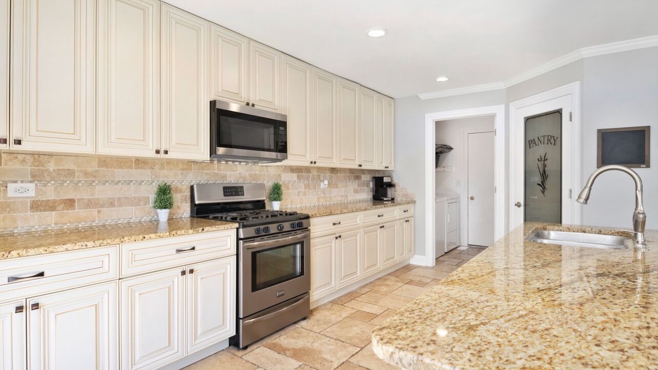 Photo of Kitchen in Romeoville