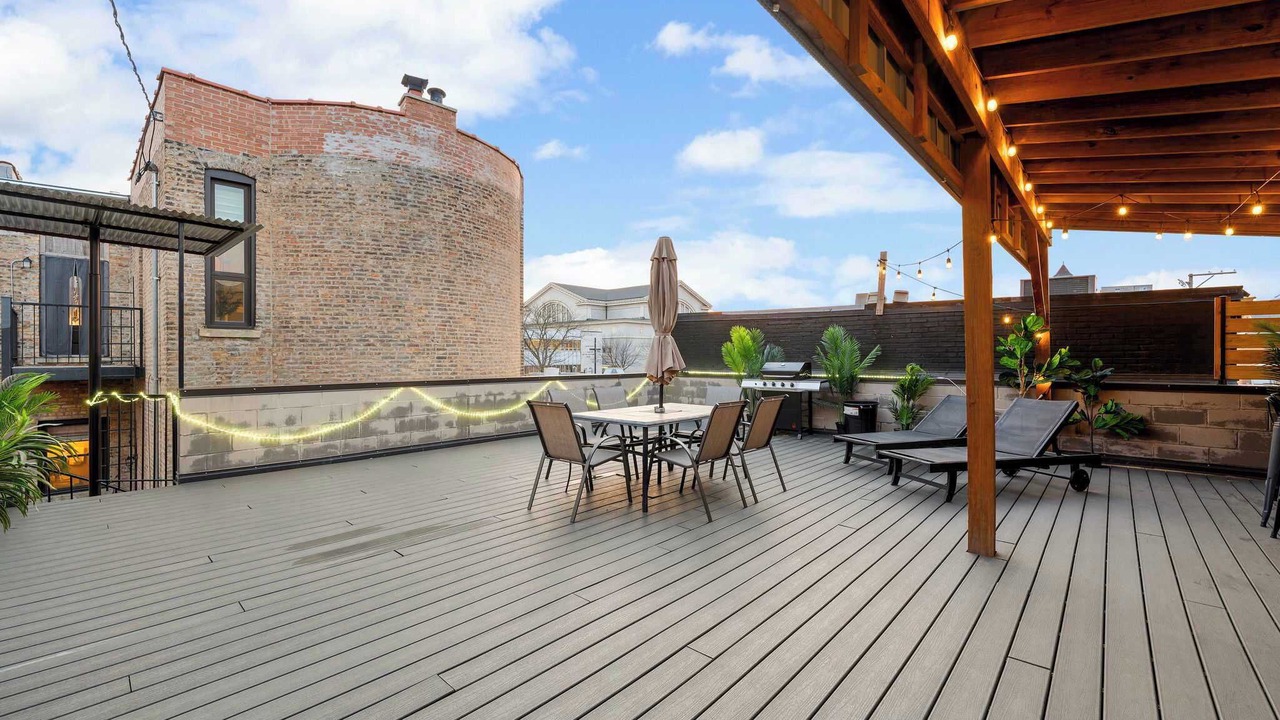 Photo of Outdoor in Near West Side