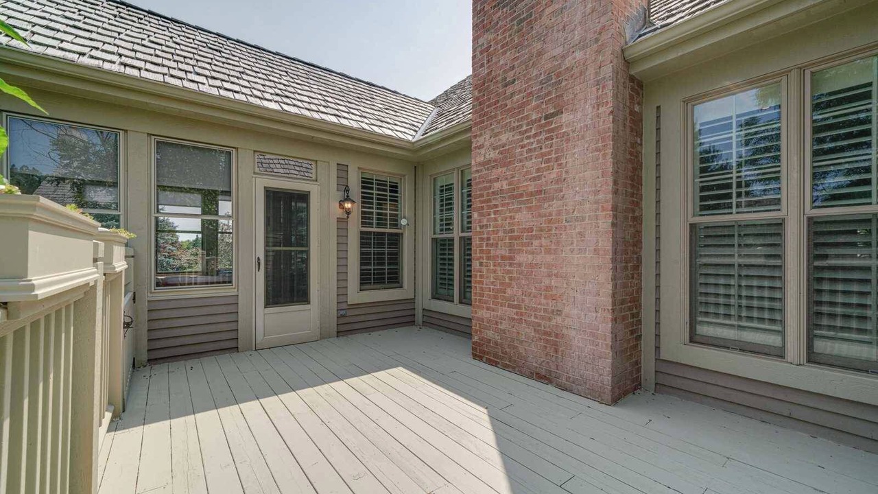 Photo of Patio Balcony in Russell