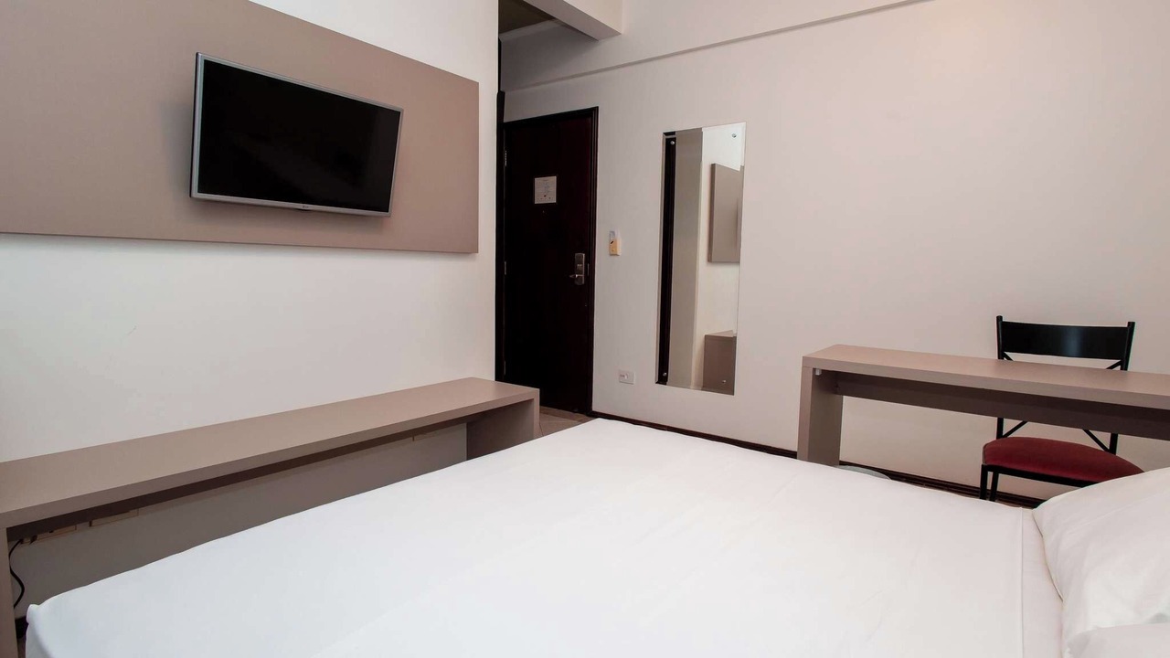 Photo of Bedroom in Wood Dale