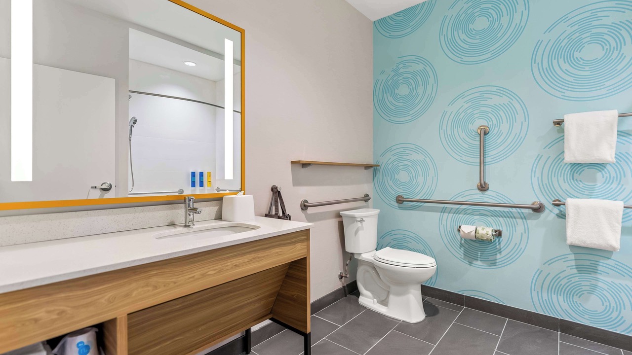 Photo of Bathroom in Dixon