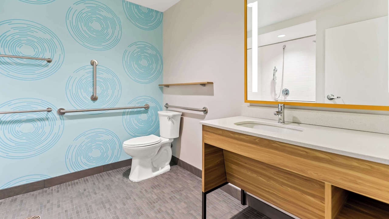 Photo of Bathroom in Dixon