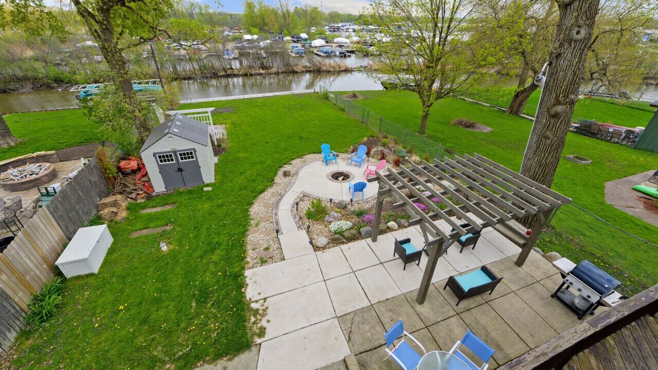 Photo of Outdoor in Fox Lake