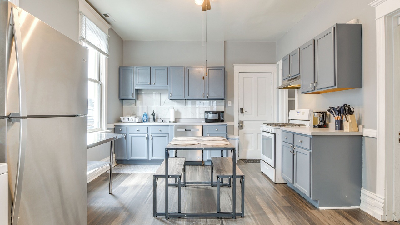 Photo of Kitchen in West Lakeview