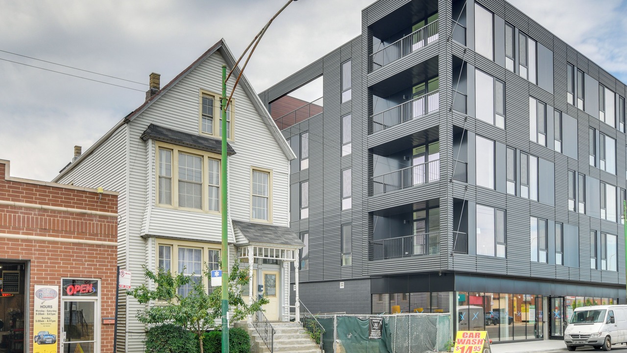 Photo of Outdoor in West Lakeview