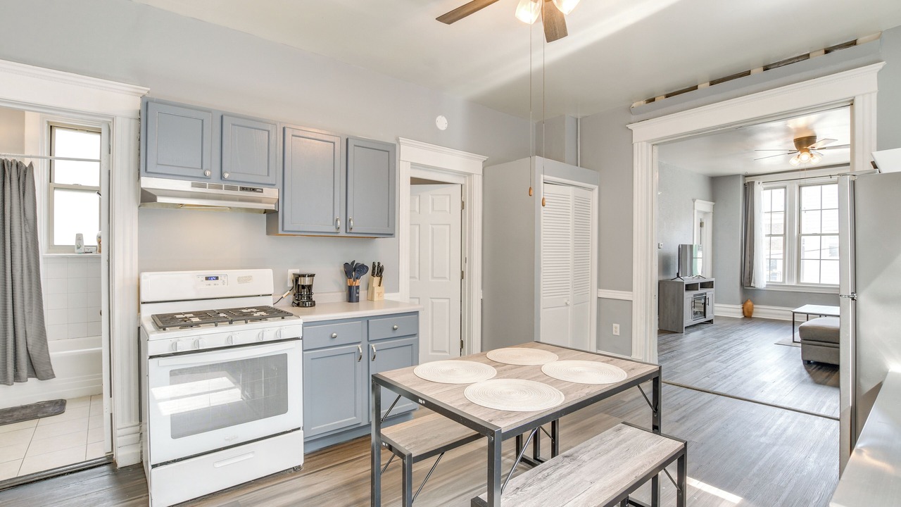 Photo of Kitchen in West Lakeview