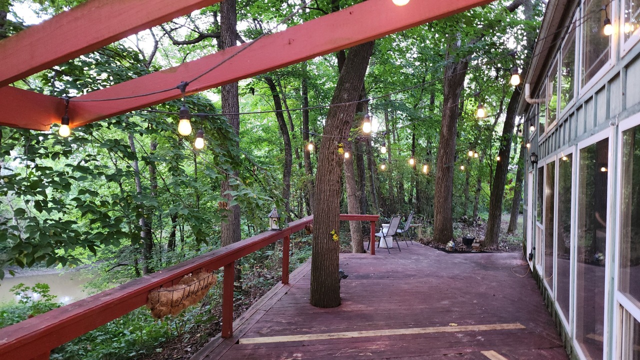 Photo of Outdoor in Armstrong