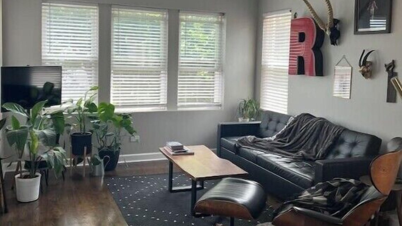 Photo of Livingroom in Belmont Cragin