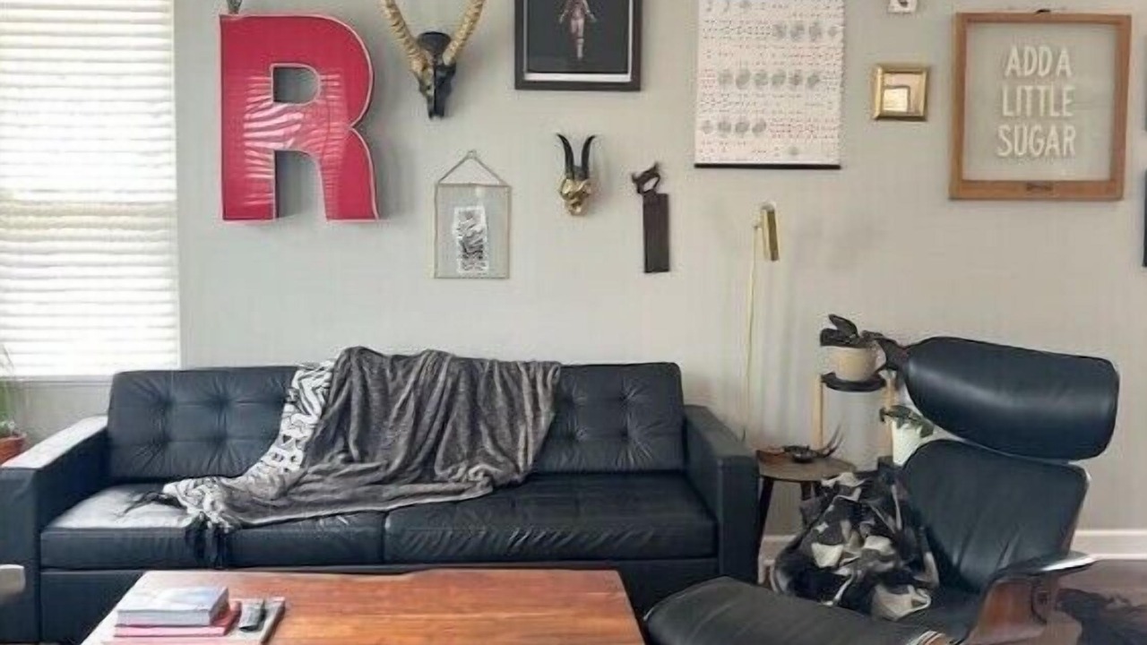 Photo of Livingroom in Belmont Cragin