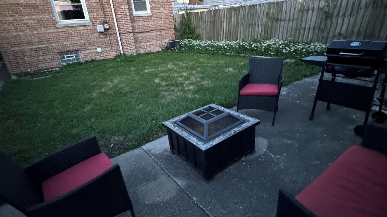 Photo of Patio Balcony in Garfield Ridge