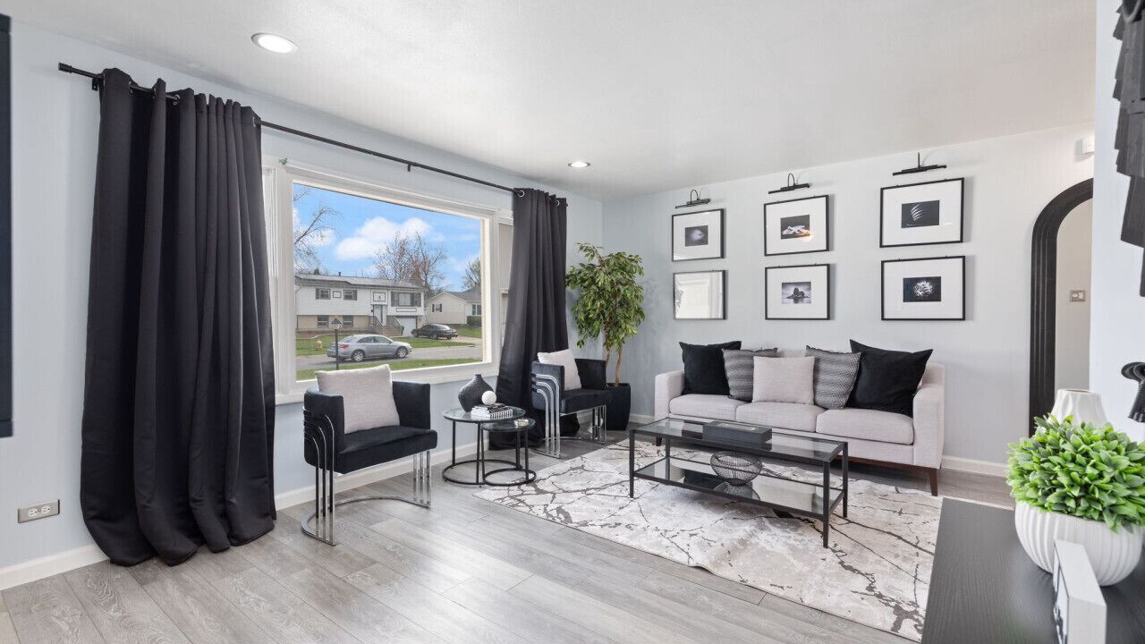 Photo of Livingroom in Country Club Hills