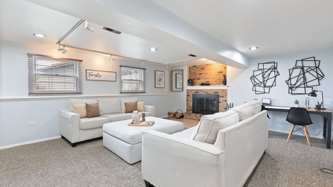Photo of Livingroom in Country Club Hills
