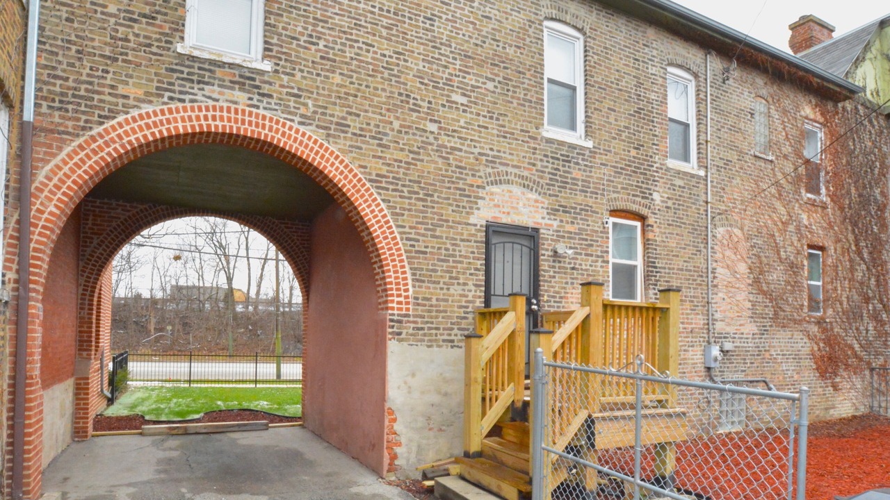 Photo of Outdoor in Roseland