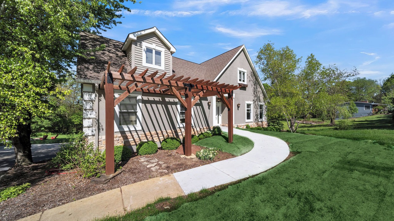 Photo of Outdoor in Plato Center