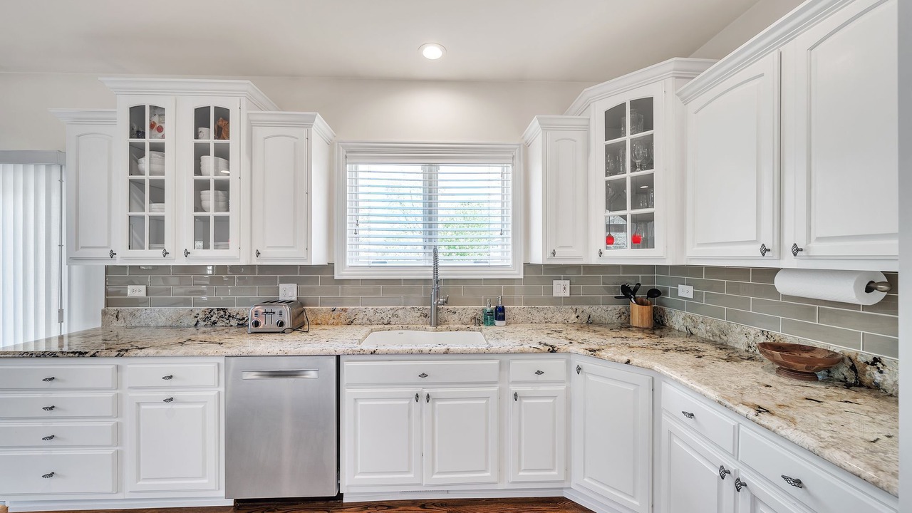 Photo of Kitchen in Plato Center