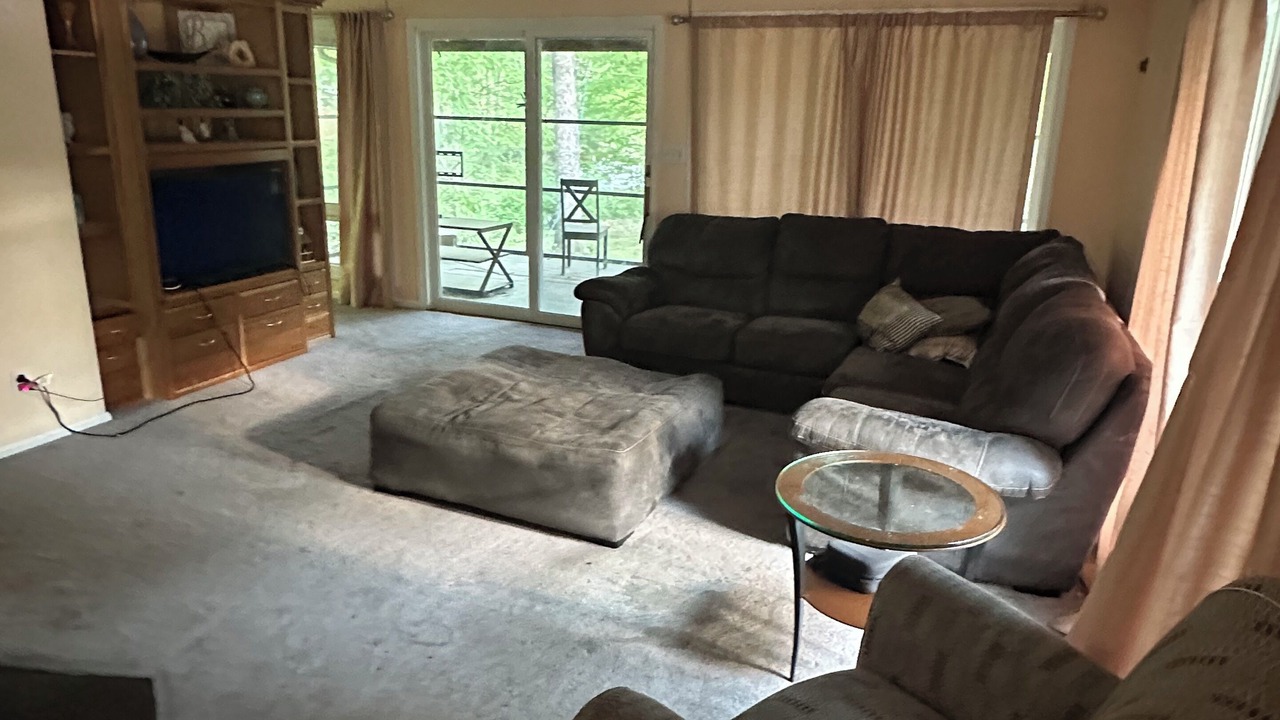 Photo of Livingroom in Effingham
