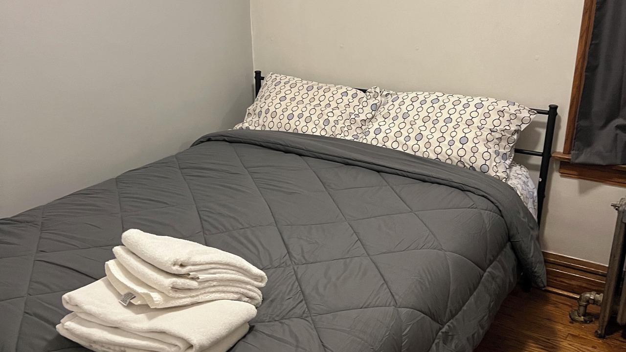 Photo of Bedroom in Chicago Lawn