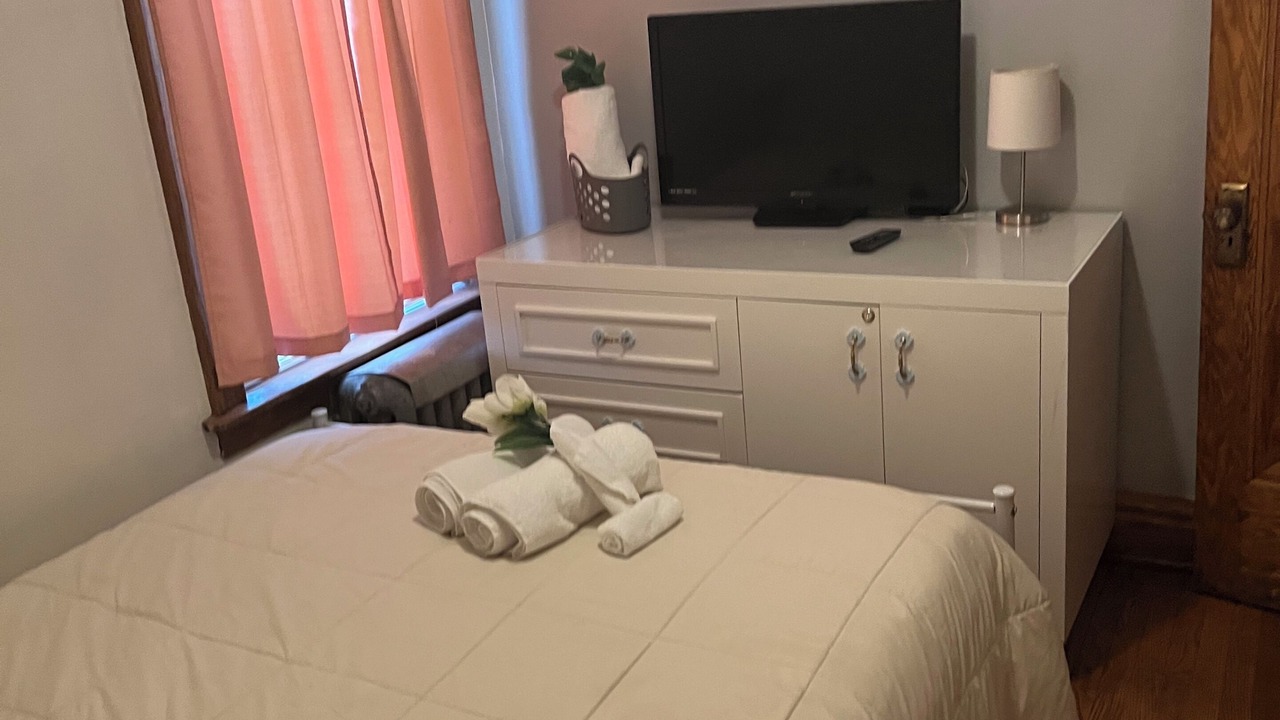 Photo of Bedroom in Chicago Lawn