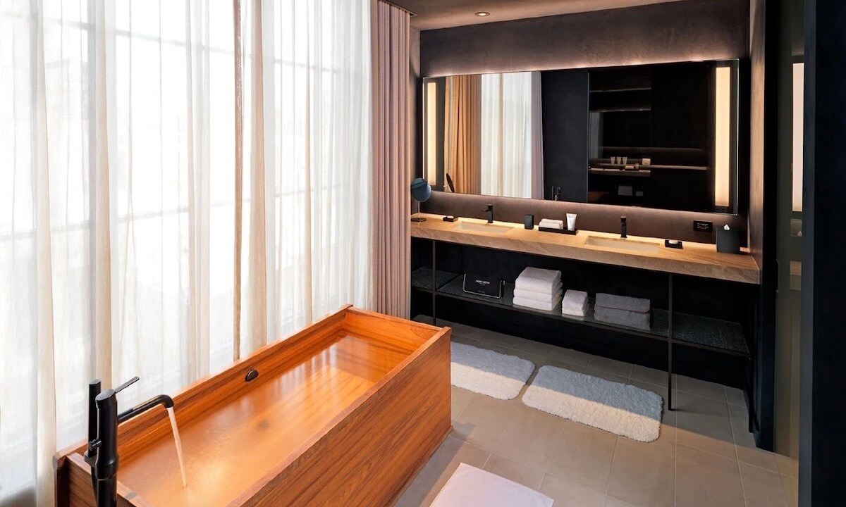 Photo of Bathroom in West Loop