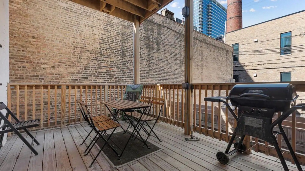 Photo of Outdoor in River North