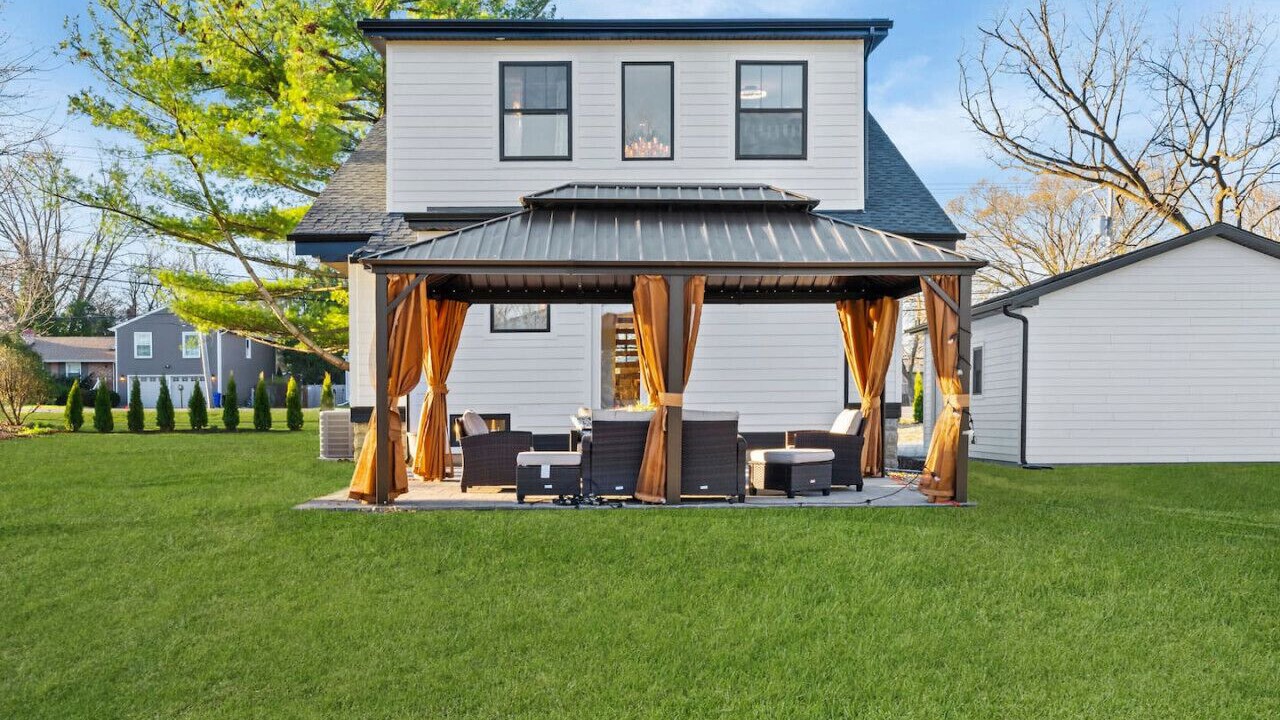 Photo of Outdoor in Glen Ellyn