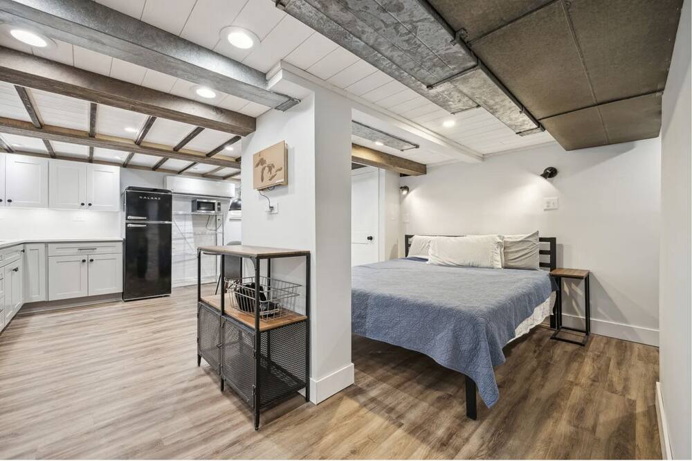 Photo of Bedroom in Forest Park