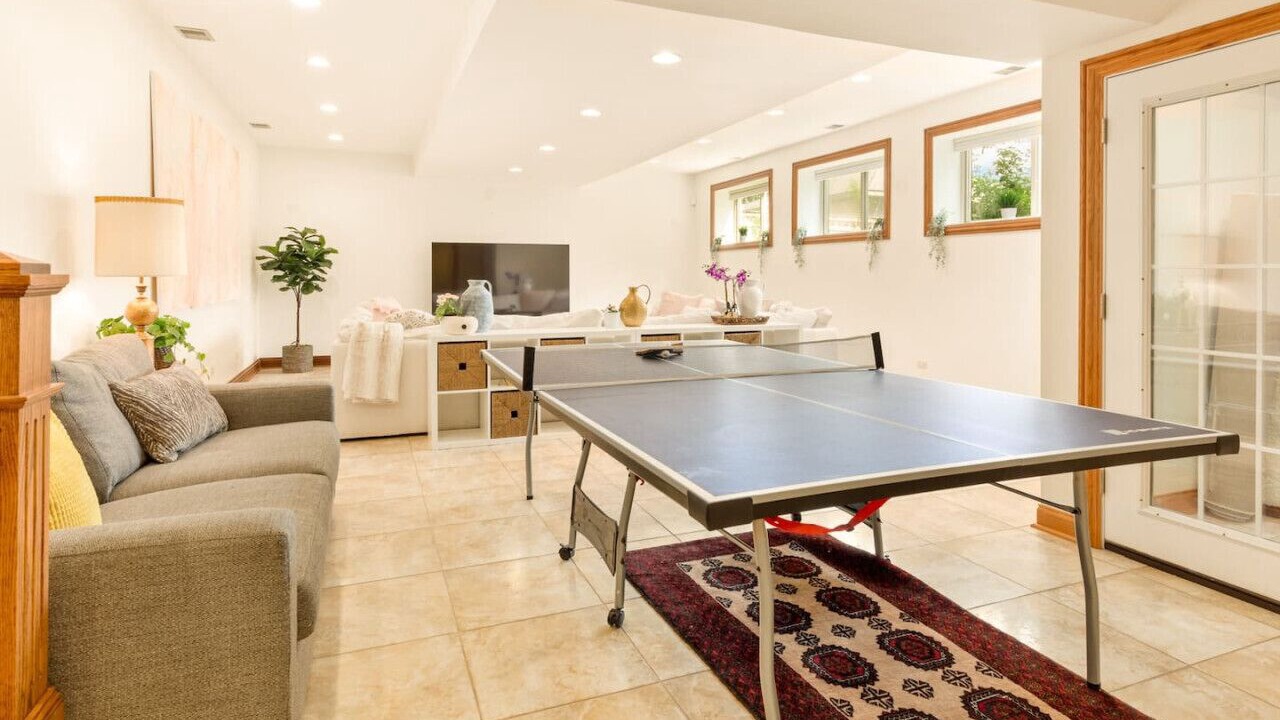 Photo of Bedroom in Glen Ellyn