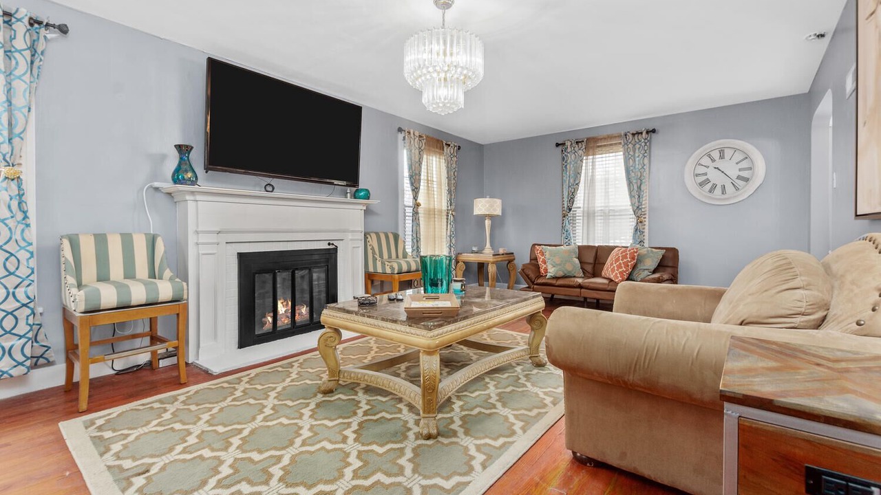 Photo of Livingroom in Belleville