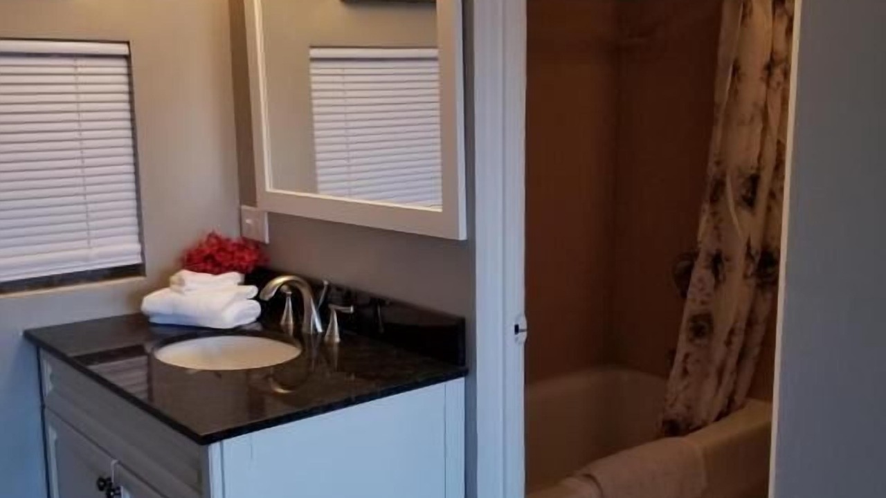 Photo of Bathroom in Oak Lawn